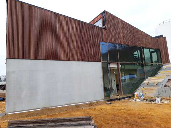 Grote glaspartij Sporthotel Ten Hotond