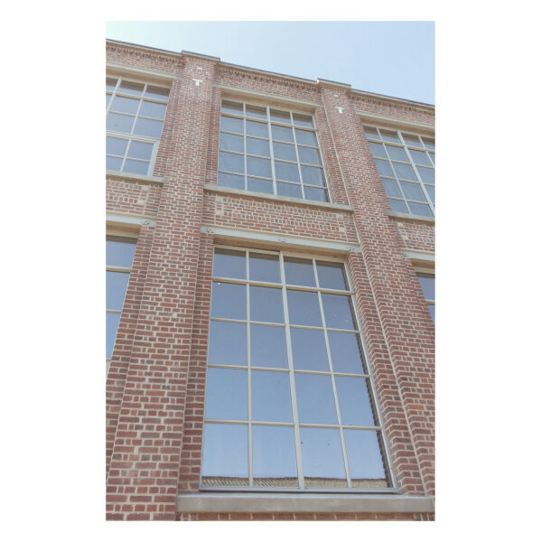 Detailafwerking van houten ramen in Accoya